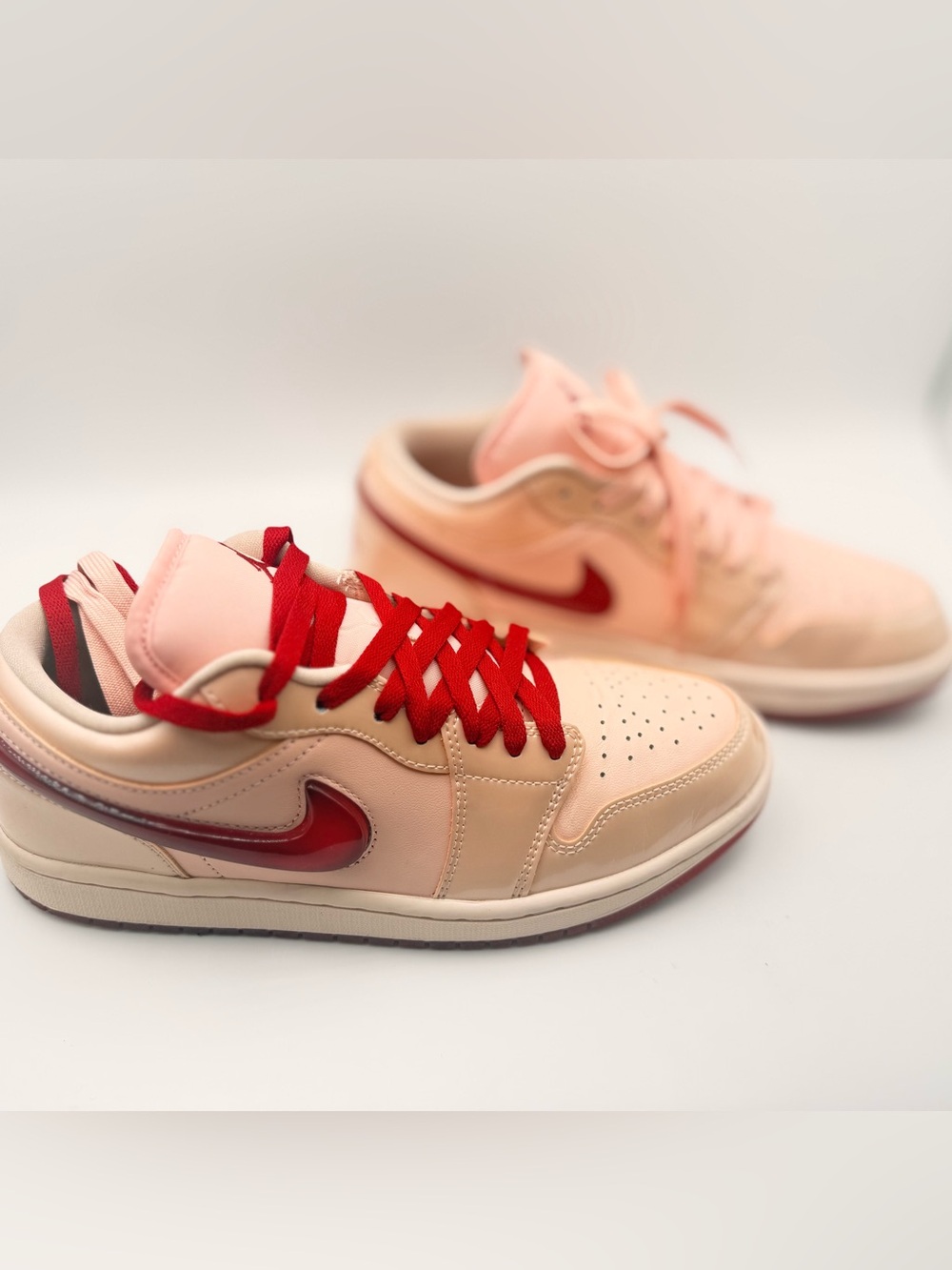 Air Jordan 1 Low Women’s 9.5 HF3174-600 Pink Burgundy Patent Like New
